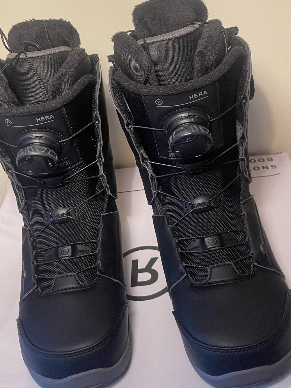 Hera Black Women’s Snowboard Boots NWT
